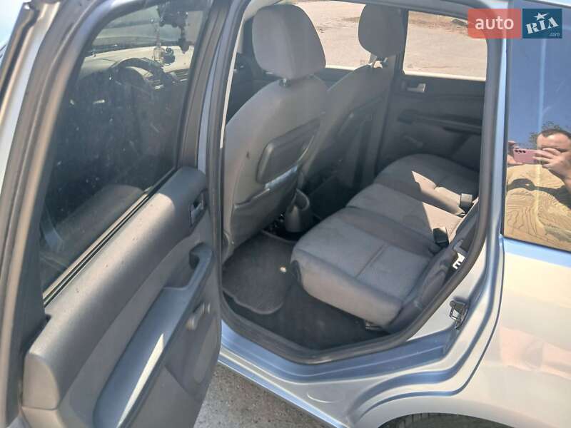 Минивэн Ford Focus C-Max 2004 в Глобине