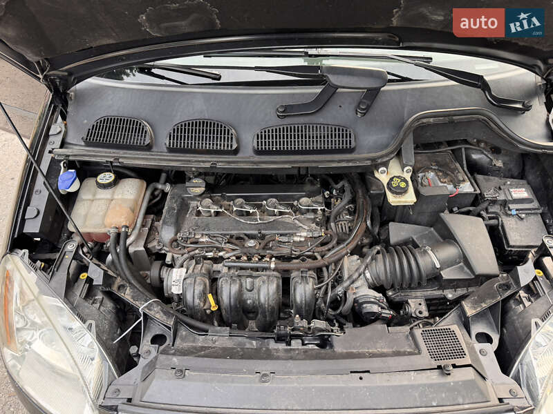 Минивэн Ford Focus C-Max 2003 в Днепре