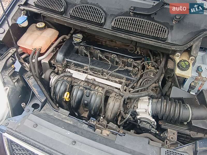 Універсал Ford Focus C-Max 2004 в Тальному фото 10 Універсал Ford Focus C-Max 2004 в Тальному