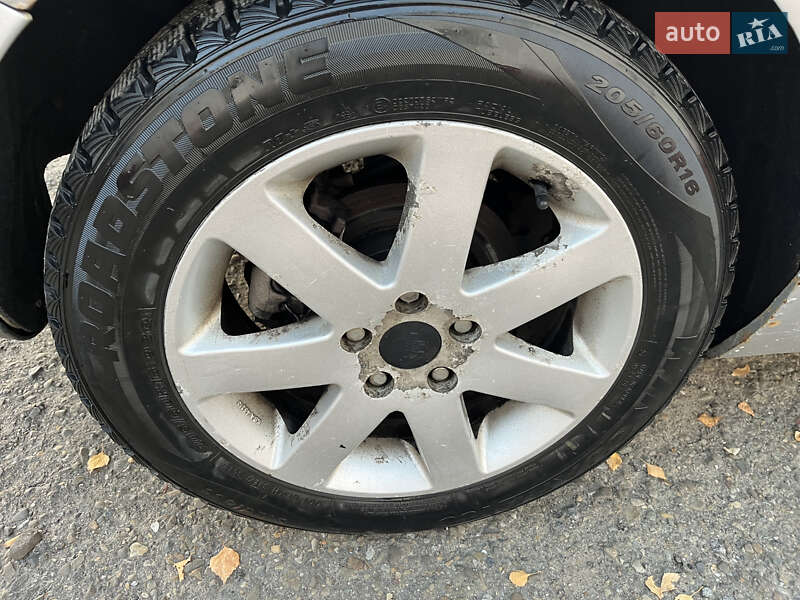 Мінівен Ford Focus C-Max 2005 в Чернівцях