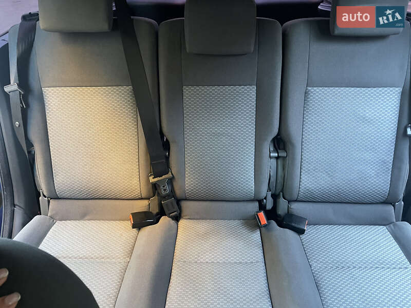 Минивэн Ford Focus C-Max 2004 в Львове