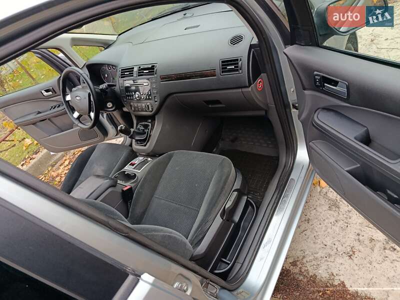 Минивэн Ford Focus C-Max 2004 в Новомосковске фото 17 Минивэн Ford Focus C-Max 2004 в Новомосковске