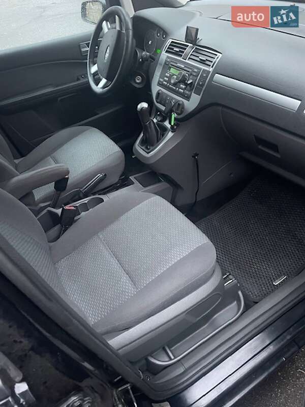 Минивэн Ford Focus C-Max 2006 в Киеве
