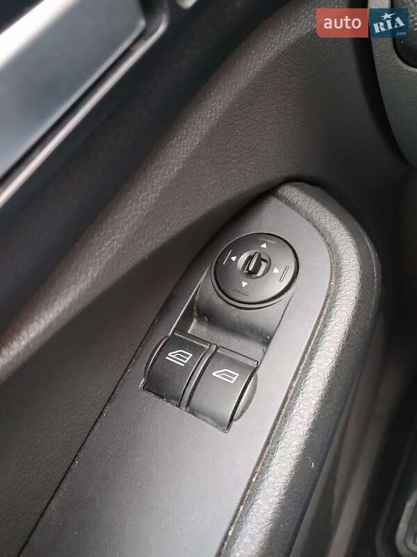 Мінівен Ford Focus C-Max 2006 в Черкасах