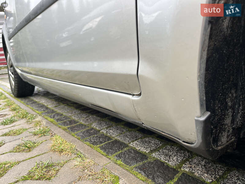 Минивэн Ford Focus C-Max 2006 в Звягеле