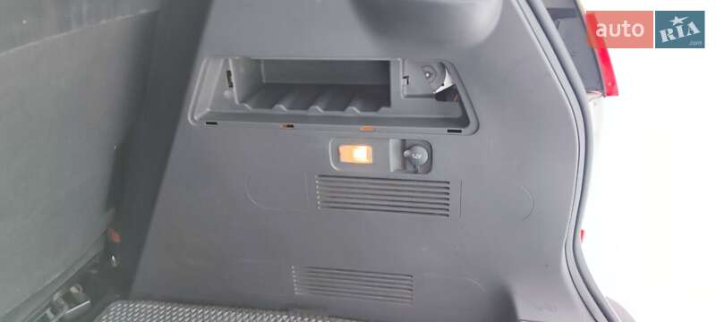 Минивэн Ford Focus C-Max 2005 в Брусилове