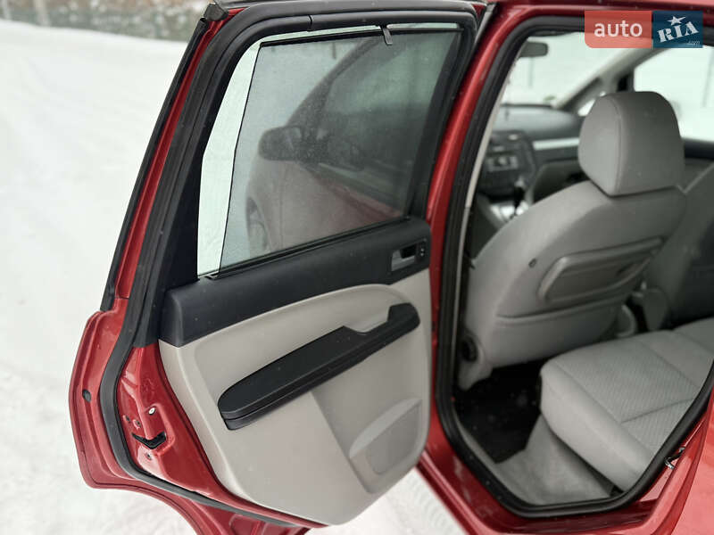 Минивэн Ford Focus C-Max 2006 в Городке фото 21 Минивэн Ford Focus C-Max 2006 в Городке