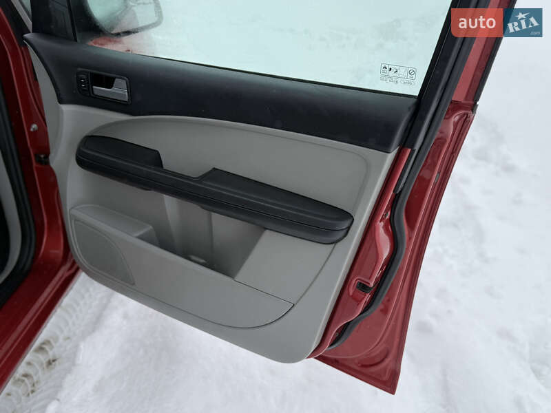Минивэн Ford Focus C-Max 2006 в Городке фото 42 Минивэн Ford Focus C-Max 2006 в Городке