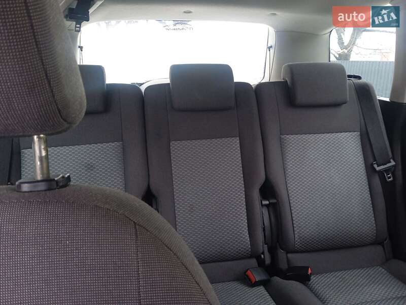 Минивэн Ford Focus C-Max 2007 в Сутисках