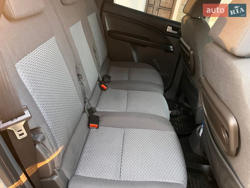 Минивэн Ford Focus C-Max 2005 в Болехове