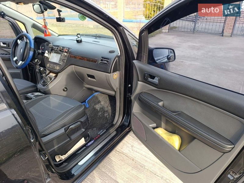 Минивэн Ford Focus C-Max 2006 в Казатине