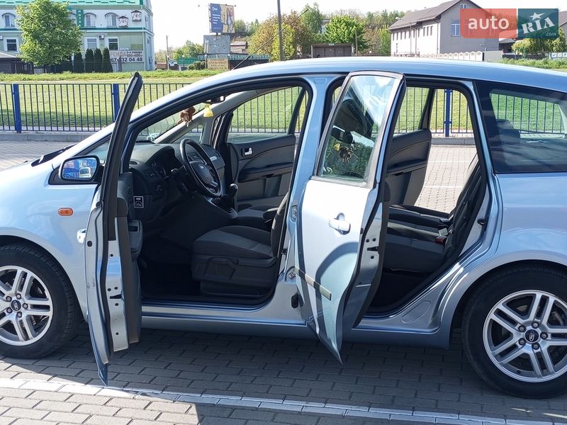 Минивэн Ford Focus C-Max 2003 в Нововолынске