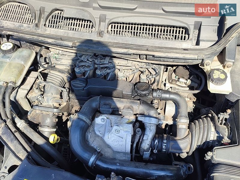 Минивэн Ford Focus C-Max 2007 в Турийске