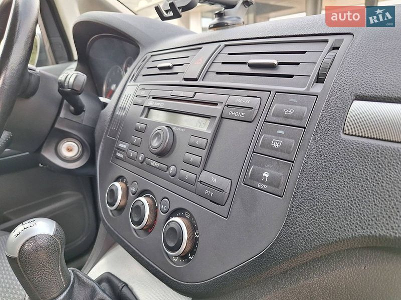 Минивэн Ford Focus C-Max 2004 в Черновцах