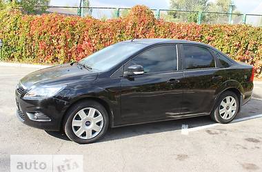 Седан Ford Focus 2010 в 