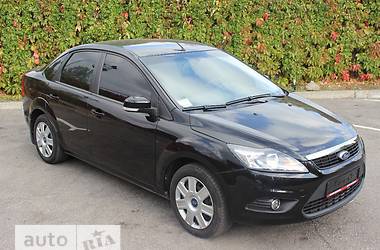Седан Ford Focus 2010 в 