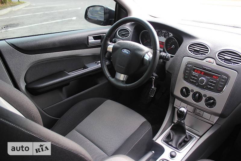Седан Ford Focus 2010 в Днепре