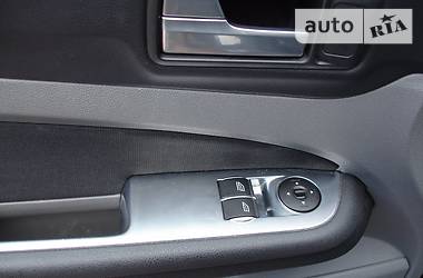 Седан Ford Focus 2012 в 