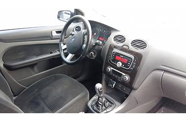 Хэтчбек Ford Focus 2007 в 