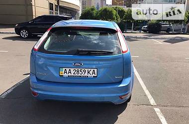 Хэтчбек Ford Focus 2010 в Киеве