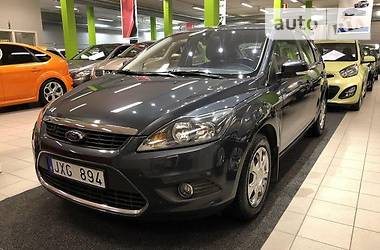 Хэтчбек Ford Focus 2010 в 