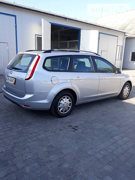 Универсал Ford Focus 2010 в Нововолынске