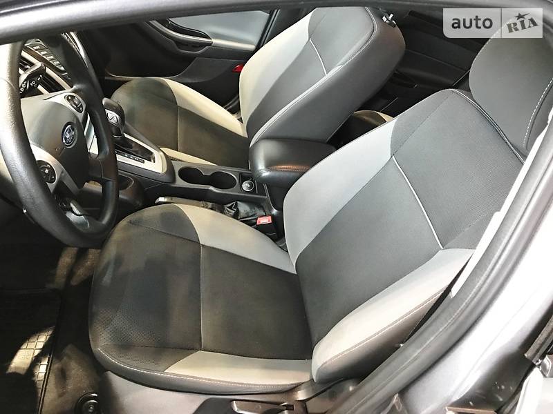 Хэтчбек Ford Focus 2013 в Полтаве