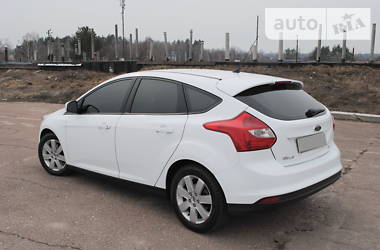 Хэтчбек Ford Focus 2014 в Чернигове