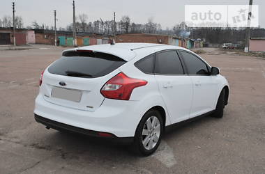 Хэтчбек Ford Focus 2014 в Чернигове