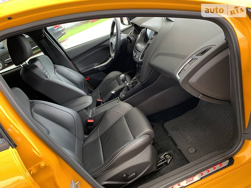 Хетчбек Ford Focus 2017 в Києві