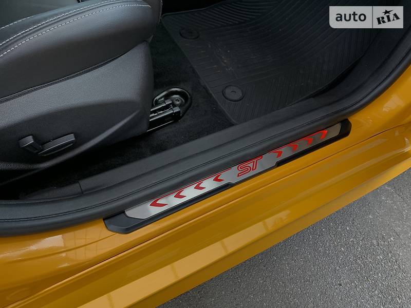 Хетчбек Ford Focus 2017 в Києві