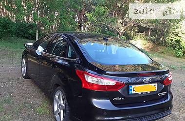 Седан Ford Focus 2014 в 