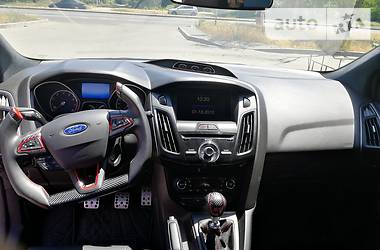 Седан Ford Focus 2012 в 