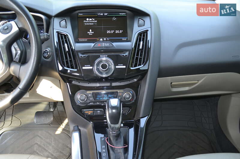 Хэтчбек Ford Focus 2012 в Днепре