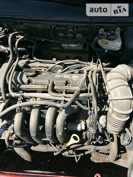 Хэтчбек Ford Focus 2002 в Запорожье