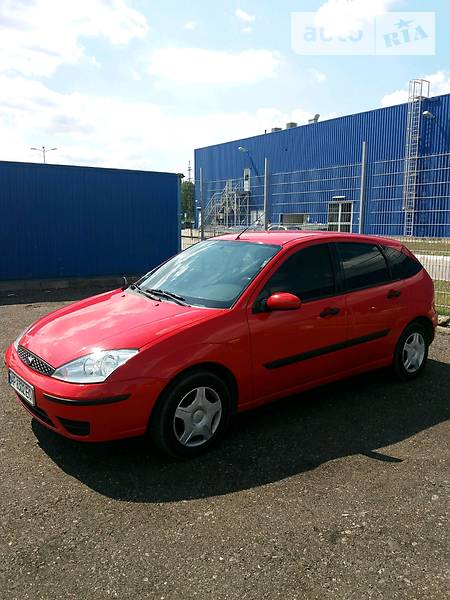 Хэтчбек Ford Focus 2002 в Запорожье