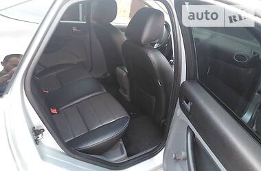 Хетчбек Ford Focus 2010 в 