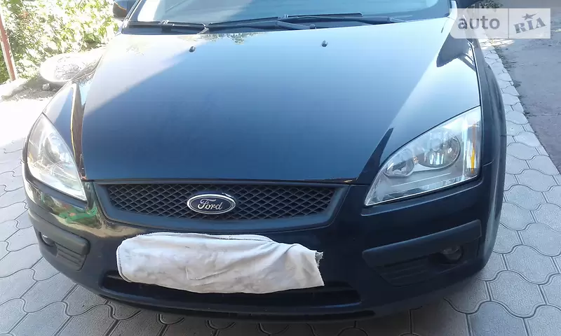 Хэтчбек Ford Focus 2007 в 