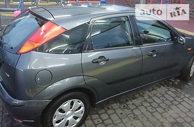 Хэтчбек Ford Focus 2003 в Ровно