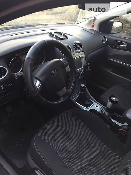 Хетчбек Ford Focus 2010 в Тернополі