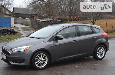 Хэтчбек Ford Focus 2015 в 
