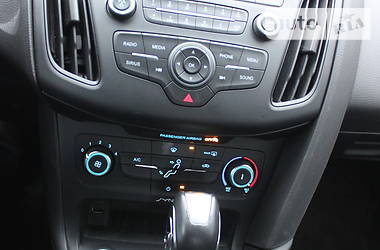 Седан Ford Focus 2016 в 