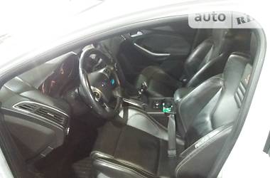 Хетчбек Ford Focus 2013 в 