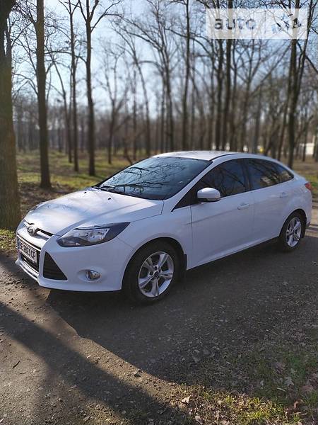 Седан Ford Focus 2011 в 