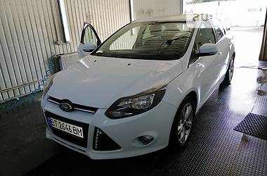 Хетчбек Ford Focus 2013 в 