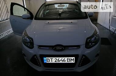 Хетчбек Ford Focus 2013 в 