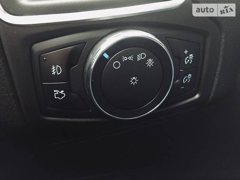 Хетчбек Ford Focus 2013 в Києві фото 35 Хетчбек Ford Focus 2013 в Києві