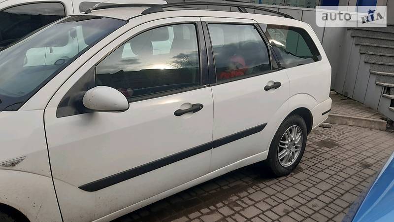 Універсал Ford Focus 2001 в Луцьку фото 2 Універсал Ford Focus 2001 в Луцьку