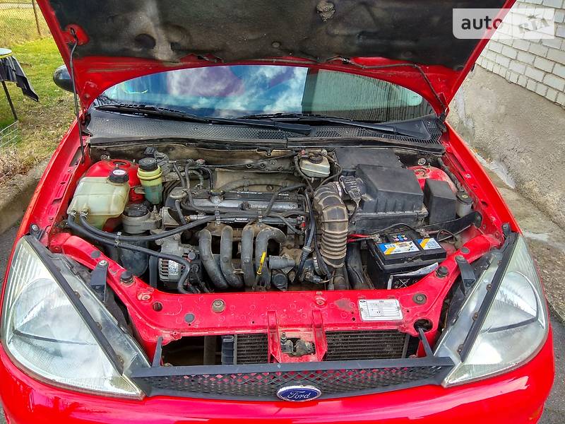 Хетчбек Ford Focus 1998 в Дрогобичі