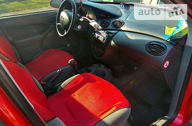 Хетчбек Ford Focus 1998 в 